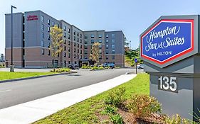Hampton Inn & Suites Boston/Waltham