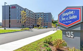 Hampton Inn & Suites Boston/Waltham
